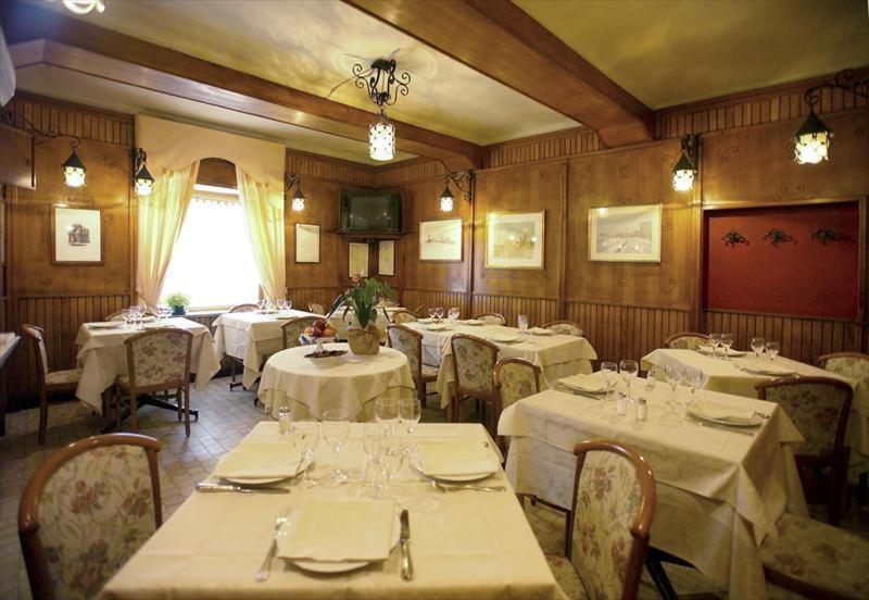 Albergo Badellino Bra Eksteriør billede